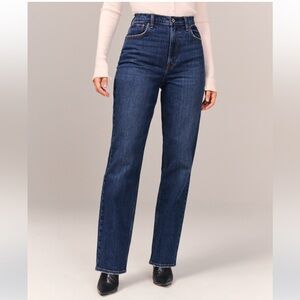 NWT Abercrombie Ultra High Rise 90s Straight Jeans
